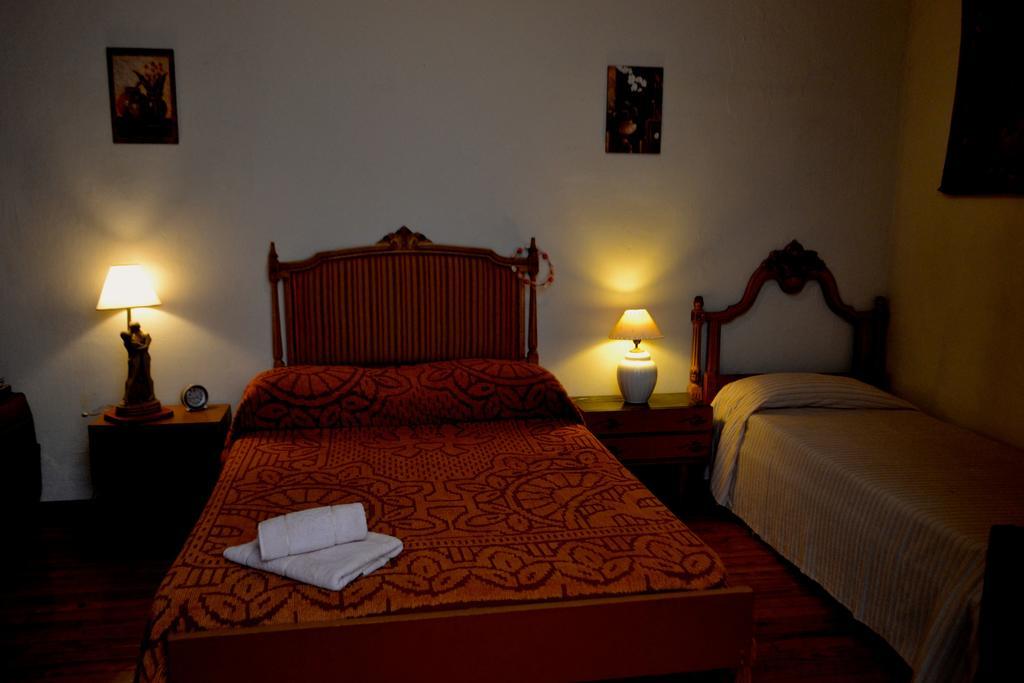Hotel Casona La Boheme Buenos Aires Ruang foto